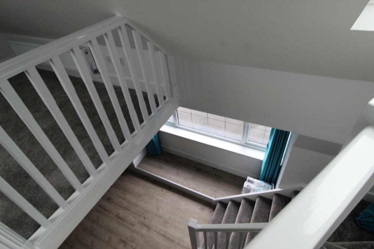 2 Serviced Apartments In Childwall-South Liverpool - Each Apartment Sleeps 6 Eksteriør bilde