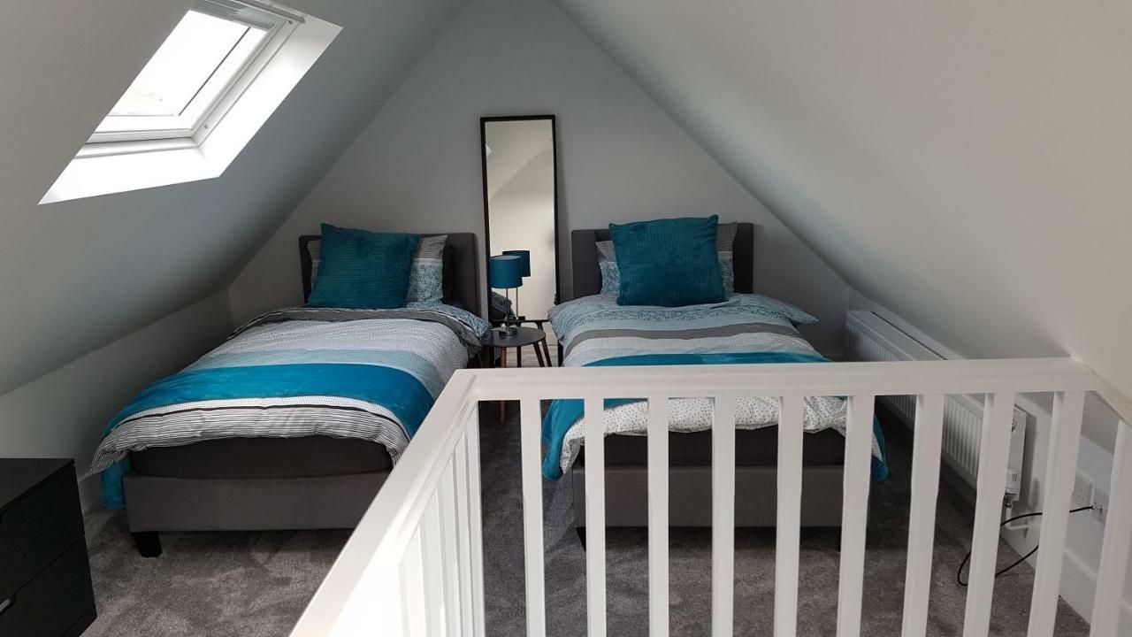 2 Serviced Apartments In Childwall-South Liverpool - Each Apartment Sleeps 6 Eksteriør bilde